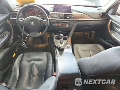 Zdjęcie 8 z 12 samochodu: 2013 BMW 328 I SULEV VIN:WBA3C1G55DNR46483 - miniatura
