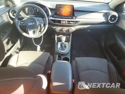 Zdjęcie 8 z 12 samochodu: 2022 KIA FORTE LXS VIN:3KPF24AD6NE475325 - miniatura