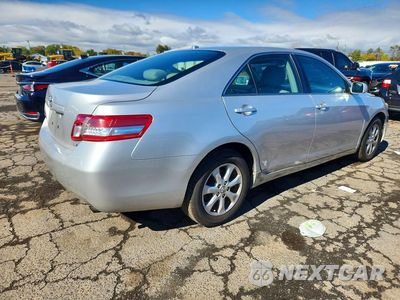Trzecie zdjęcie samochodu z tyłu: 2011 TOYOTA CAMRY LE VIN:4T1BF3EK5BU668998 - miniatura