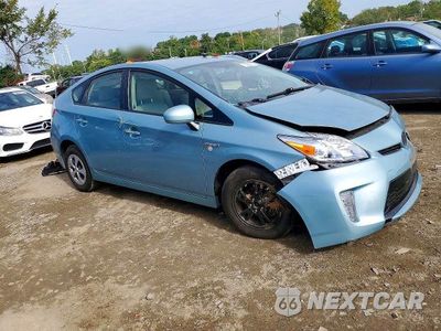 Czwarte zdjęcie samochodu z boku: 2015 TOYOTA PRIUS THREE VIN:JTDKN3DU7F1992715 - miniatura