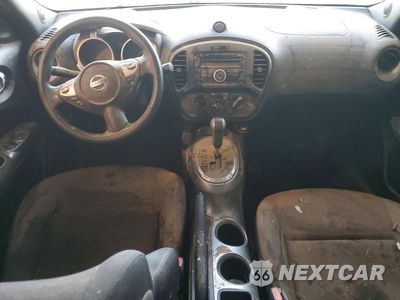 Zdjęcie 8 z 13 samochodu: 2014 NISSAN JUKE S VIN:JN8AF5MVXET356519 - miniatura