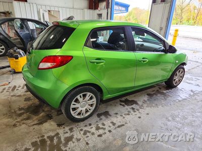 Trzecie zdjęcie samochodu z tyłu: 2013 MAZDA MAZDA2 VIN:JM1DE1KZ8D0161089 - miniatura