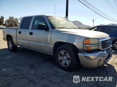 Czwarte zdjęcie samochodu z boku: 2005 GMC NEW SIERRA C1500 VIN:2GTEC13T051168192 - miniatura