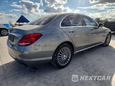 Trzecie zdjęcie samochodu z tyłu: 2015 MERCEDES-BENZ C 300 VIN:55SWF4JB4FU045323 - miniatura