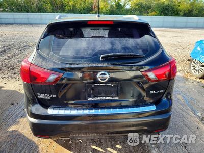 Zdjęcie 6 z 14 samochodu: 2018 NISSAN ROGUE SPORT SL VIN:JN1BJ1CR8JW600899 - miniatura