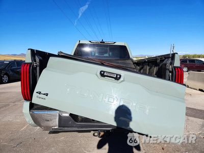 Zdjęcie 6 z 13 samochodu: 2022 TOYOTA TUNDRA SR5 VIN:5TFLA5DA5NX041782 - miniatura