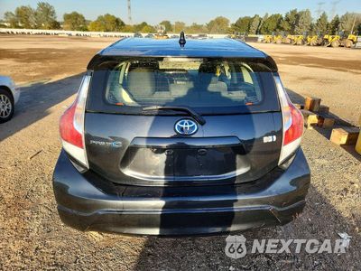 Zdjęcie 6 z 12 samochodu: 2017 TOYOTA PRIUS C THREE VIN:JTDKDTB39H1596320 - miniatura