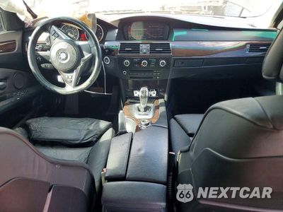 Zdjęcie 8 z 12 samochodu: 2009 BMW 550 I VIN:WBANW53589CT55712 - miniatura