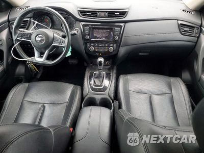 Zdjęcie 8 z 14 samochodu: 2018 NISSAN ROGUE S VIN:5N1AT2MV6JC706995 - miniatura
