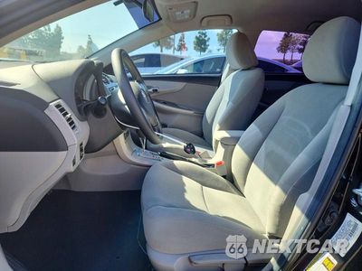 Zdjęcie 7 z 12 samochodu: 2012 TOYOTA COROLLA LE VIN:5YFBU4EE0CP061996 - miniatura