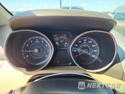 Zdjęcie 9 z 12 samochodu: 2013 HYUNDAI ELANTRA LIMITED VIN:5NPDH4AE7DH251909 - miniatura