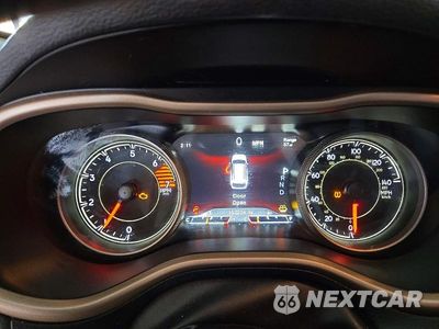 Zdjęcie 9 z 12 samochodu: 2017 JEEP CHEROKEE LIMITED VIN:1C4PJLDB8HW526118 - miniatura