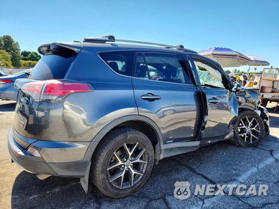 Trzecie zdjęcie samochodu z tyłu: 2018 TOYOTA RAV4 HV SE VIN:JTMJJREV6JD171873 - miniatura