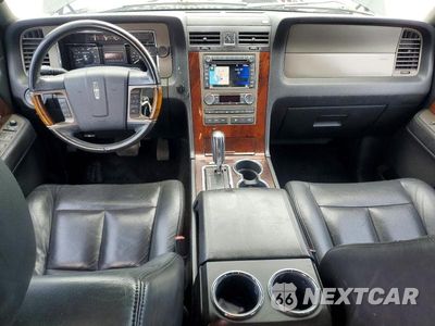 Zdjęcie 8 z 13 samochodu: 2012 LINCOLN NAVIGATOR VIN:5LMJJ2H59CEL07924 - miniatura