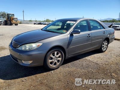 2005 TOYOTA CAMRY XLE 4T1BE30K75U512220 - główne zdjęcie licytacji z USA - miniatura