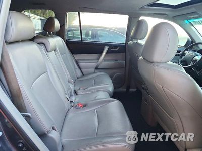 Zdjęcie 11 z 13 samochodu: 2012 TOYOTA HIGHLANDER SE VIN:5TDBK3EH8CS167422 - miniatura