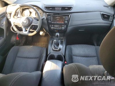 Zdjęcie 8 z 13 samochodu: 2018 NISSAN ROGUE SV VIN:KNMAT2MV3JP592998 - miniatura