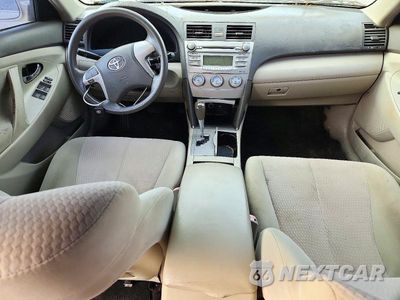Zdjęcie 8 z 12 samochodu: 2010 TOYOTA CAMRY LE VIN:4T4BF3EK4AR038460 - miniatura