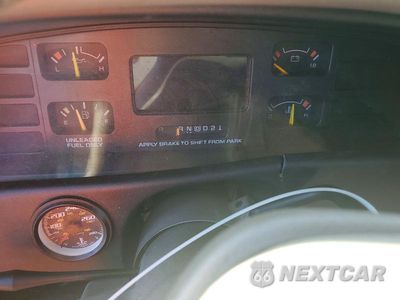 Zdjęcie 9 z 12 samochodu: 1995 CHEVROLET CAPRICE / IMPALA CLASSIC SS VIN:1G1BL52P9SR160067 - miniatura