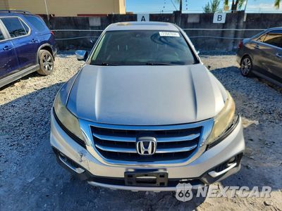 Piąte zdjęcie samochodu w środku: 2013 HONDA CROSSTOUR EXL VIN:5J6TF2H55DL006642 - miniatura
