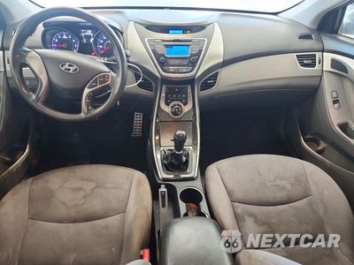 Zdjęcie 8 z 12 samochodu: 2013 HYUNDAI ELANTRA GLS VIN:5NPDH4AE0DH384351 - miniatura