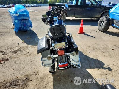 Czwarte zdjęcie samochodu z boku: 2010 HARLEY-DAVIDSON FLHTCU VIN:1HD1FC41XAB612623 - miniatura