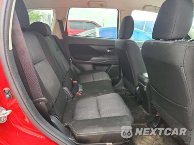 Zdjęcie 10 z 12 samochodu: 2018 MITSUBISHI OUTLANDER SE VIN:JA4AZ3A32JZ066657 - miniatura