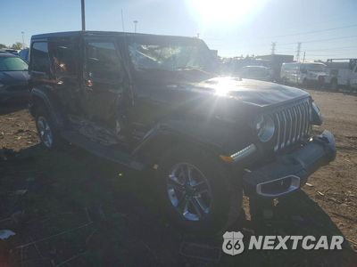 Czwarte zdjęcie samochodu z boku: 2020 JEEP WRANGLER UNLIMITED SAHARA VIN:1C4HJXEN8LW234837 - miniatura