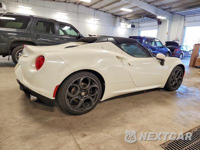 Trzecie zdjęcie samochodu z tyłu: 2016 ALFA ROMEO 4C SPIDER VIN:ZARBAAB41GM181534 - miniatura