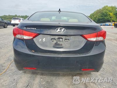 Zdjęcie 6 z 12 samochodu: 2012 HYUNDAI ELANTRA GLS VIN:KMHDH4AE2CU240820 - miniatura