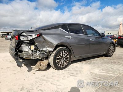 Trzecie zdjęcie samochodu z tyłu: 2023 NISSAN ALTIMA SV VIN:1N4BL4DV6PN385466 - miniatura