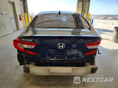 Zdjęcie 6 z 12 samochodu: 2018 HONDA ACCORD LX VIN:1HGCV1F12JA002303 - miniatura