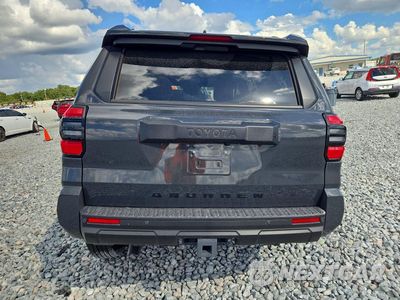 Zdjęcie 6 z 13 samochodu: 2025 TOYOTA 4RUNNER SR5 VIN:JTEVA5BR4S5060392 - miniatura