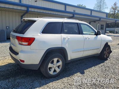 Trzecie zdjęcie samochodu z tyłu: 2013 JEEP GRAND CHEROKEE LAREDO VIN:1C4RJFAG7DC544390 - miniatura