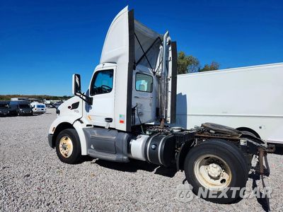 Drugie zdjęcie samochodu z przodu: 2018 PETERBILT 579 SEMI TRUCK VIN:1XPBA48X1JD478449 - miniatura