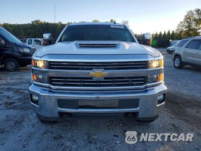 Piąte zdjęcie samochodu w środku: 2018 CHEVROLET SILVERADO K2500 HEAVY DUTY LT VIN:1GC1KVEY7JF153368 - miniatura