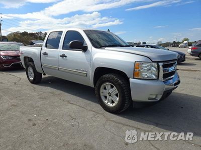 Czwarte zdjęcie samochodu z boku: 2011 CHEVROLET SILVERADO C1500 LT VIN:3GCPCSE09BG401992 - miniatura