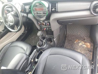 Zdjęcie 8 z 12 samochodu: 2015 MINI COOPER VIN:WMWXM5C52FT937797 - miniatura