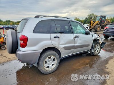 Trzecie zdjęcie samochodu z tyłu: 2004 TOYOTA RAV4 BASE VIN:JTEHD20V740009536 - miniatura