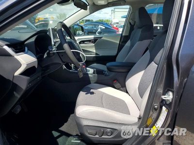 Zdjęcie 7 z 13 samochodu: 2024 TOYOTA RAV4 XLE VIN:2T3W1RFV1RC262909 - miniatura