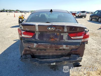 Zdjęcie 6 z 12 samochodu: 2017 KIA OPTIMA LX VIN:5XXGT4L37HG132542 - miniatura
