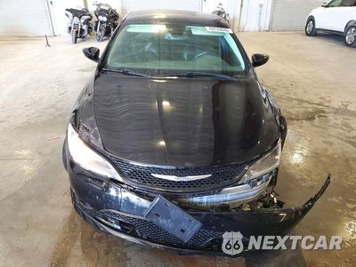 Piąte zdjęcie samochodu w środku: 2015 CHRYSLER 200 C VIN:1C3CCCCB3FN603835 - miniatura