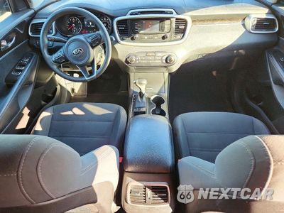 Zdjęcie 8 z 13 samochodu: 2016 KIA SORENTO LX V6 VIN:5XYPG4A50GG177163 - miniatura