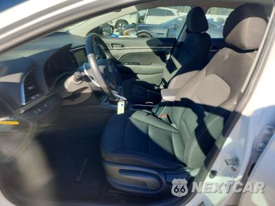 Zdjęcie 7 z 13 samochodu: 2018 HYUNDAI ELANTRA VALUE EDITION VIN:5NPD84LF5JH313082 - miniatura