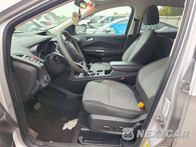 Zdjęcie 7 z 13 samochodu: 2017 FORD ESCAPE SE VIN:1FMCU9GD2HUC41380 - miniatura
