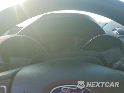 Zdjęcie 9 z 14 samochodu: 2019 FORD ESCAPE SE VIN:1FMCU9GD5KUA86086 - miniatura