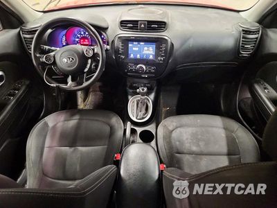 Zdjęcie 8 z 13 samochodu: 2018 KIA SOUL + VIN:KNDJP3A51J7510054 - miniatura