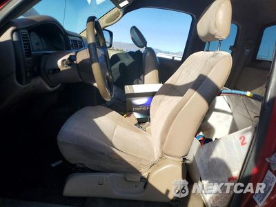 Zdjęcie 7 z 12 samochodu: 2001 TOYOTA TACOMA XTRACAB PRERUNNER VIN:5TESN92N31Z852965 - miniatura