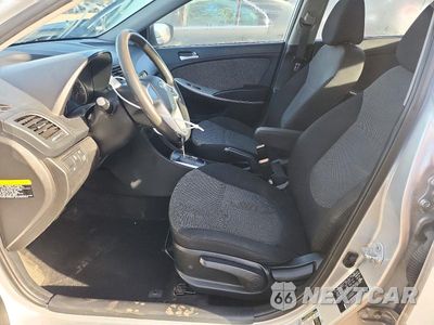 Zdjęcie 7 z 12 samochodu: 2014 HYUNDAI ACCENT GS VIN:KMHCT5AE8EU157847 - miniatura