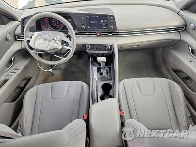 Zdjęcie 8 z 12 samochodu: 2021 HYUNDAI ELANTRA SEL VIN:5NPLM4AG9MH025847 - miniatura